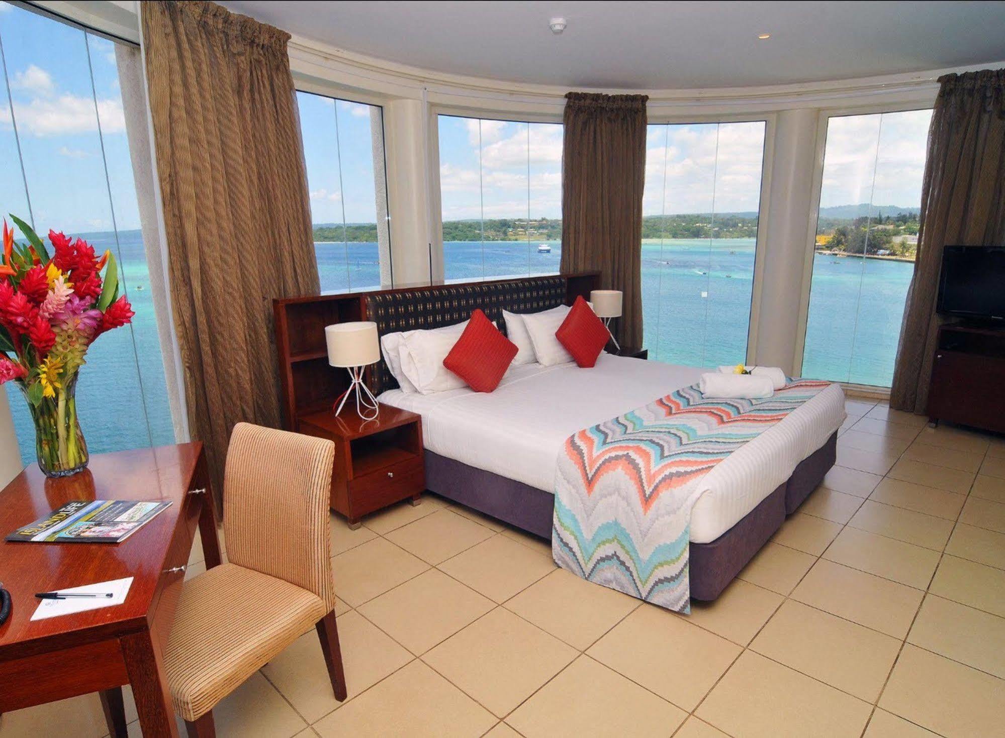 แกรนด์ โฮเต็ล แอนด์ คาสิโน Hotel พอร์ตวิลา ภายนอก รูปภาพ