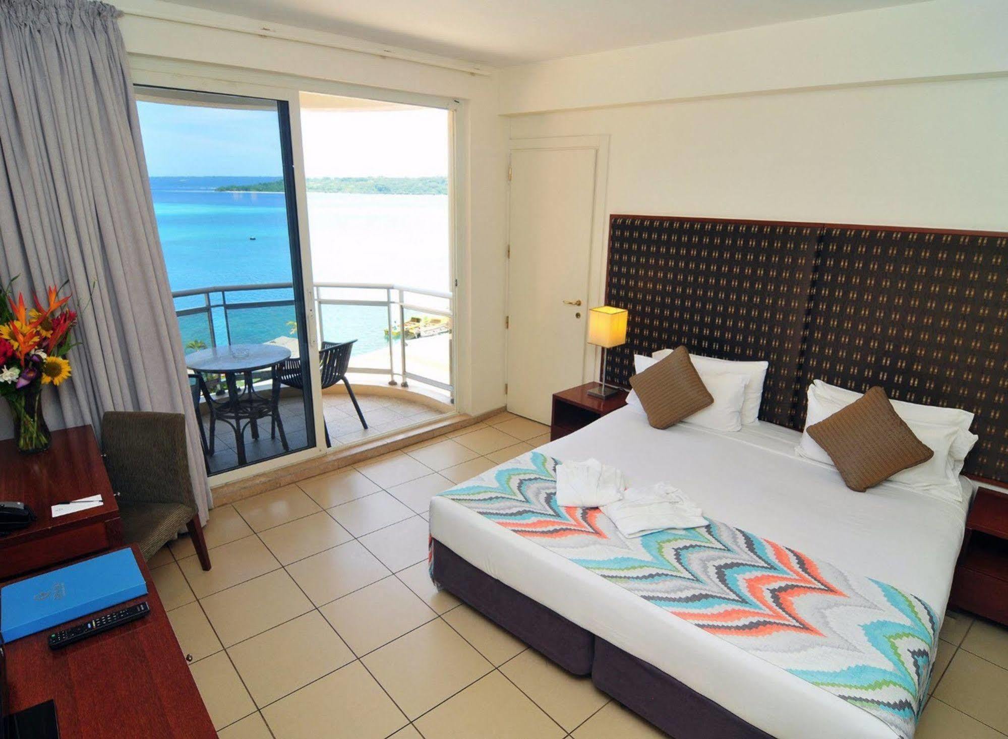 แกรนด์ โฮเต็ล แอนด์ คาสิโน Hotel พอร์ตวิลา ภายนอก รูปภาพ